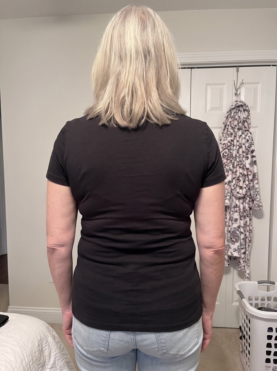 Patricia H. from behind with the Freeform tank underneath: the back is smooth